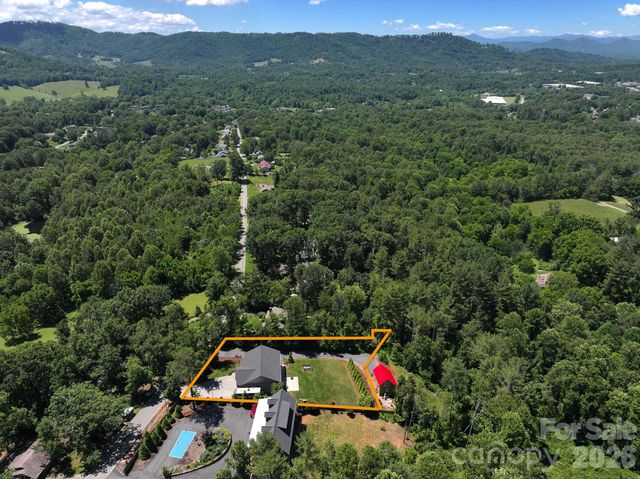 156 Dogwood Drive, Weaverville, NC 28787