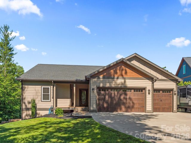 156 Dogwood Drive, Weaverville, NC 28787