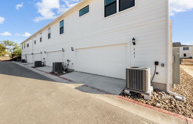 1280 E Main ST 601, Round Rock, TX 78664