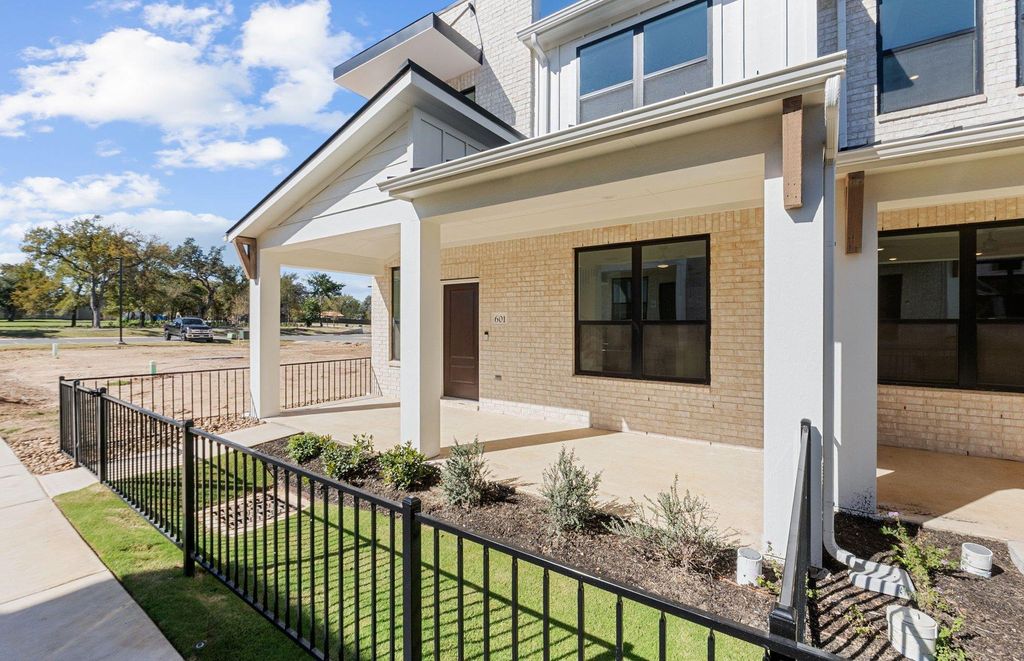 1280 E Main ST 601, Round Rock, TX 78664