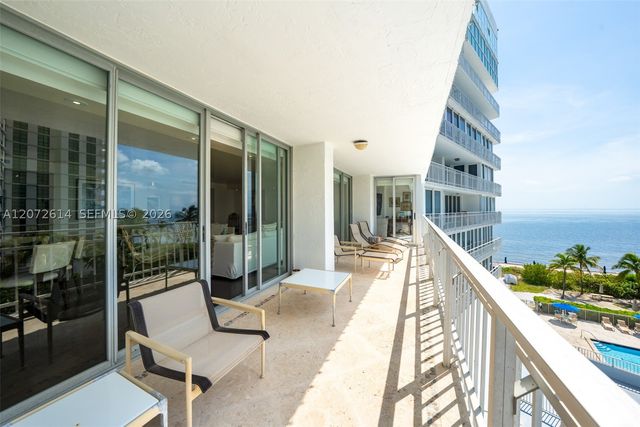 600 Grapetree Dr 6BS, Key Biscayne, FL 33149
