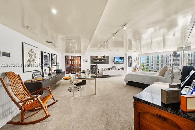 600 Grapetree Dr 6BS, Key Biscayne, FL 33149
