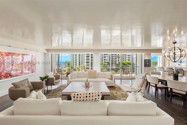 600 Grapetree Dr 6BS, Key Biscayne, FL 33149