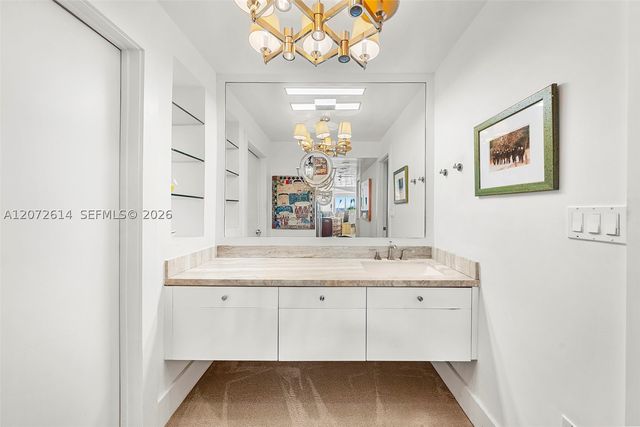 600 Grapetree Dr 6BS, Key Biscayne, FL 33149