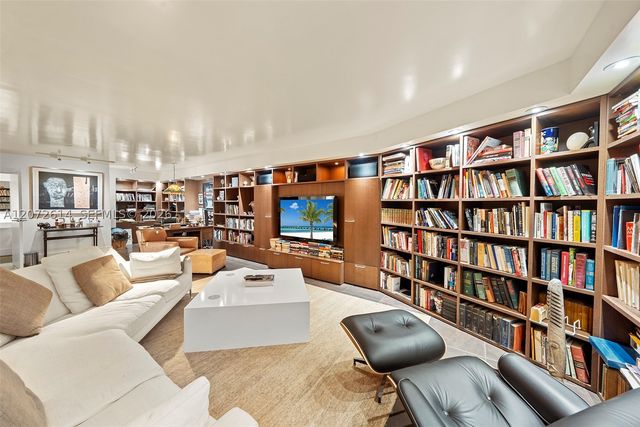 600 Grapetree Dr 6BS, Key Biscayne, FL 33149