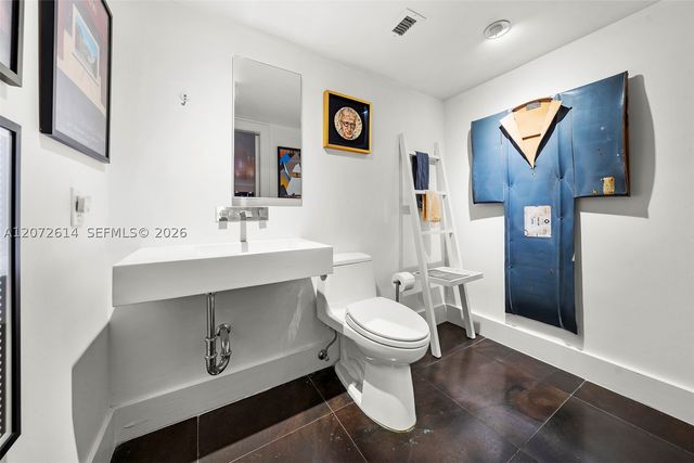 600 Grapetree Dr 6BS, Key Biscayne, FL 33149