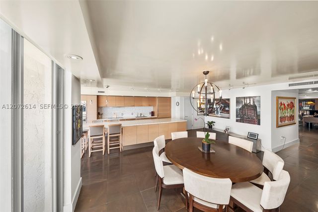 600 Grapetree Dr 6BS, Key Biscayne, FL 33149
