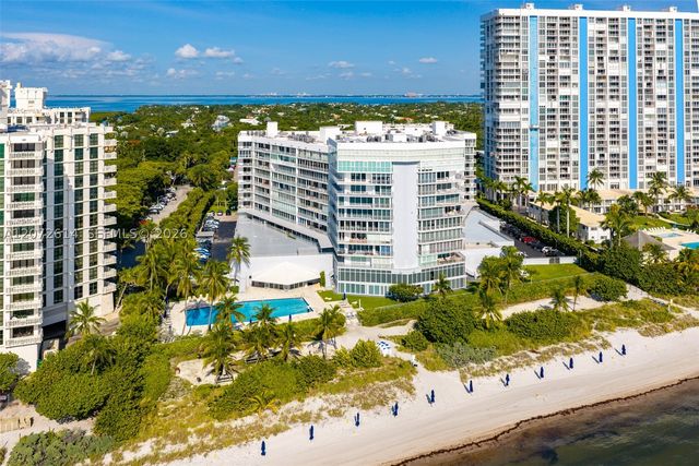 600 Grapetree Dr 6BS, Key Biscayne, FL 33149