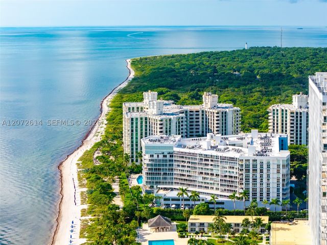 600 Grapetree Dr 6BS, Key Biscayne, FL 33149