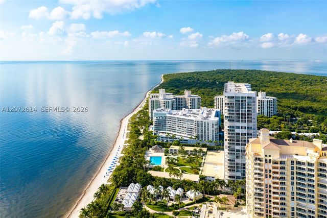 600 Grapetree Dr 6BS, Key Biscayne, FL 33149