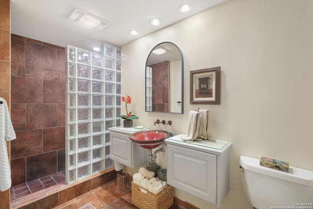 7887 Broadway Apt 302, San Antonio, TX 78209