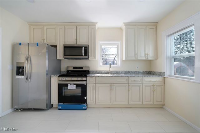 703 E Judson Avenue, Youngstown, OH 44502