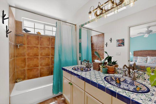 4120 Whispering Wing Road, Santa Fe, NM 87507