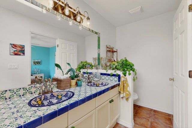 4120 Whispering Wing Road, Santa Fe, NM 87507