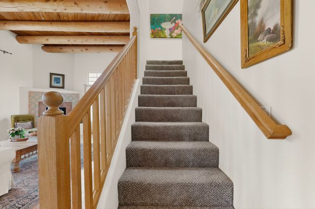4120 Whispering Wing Road, Santa Fe, NM 87507