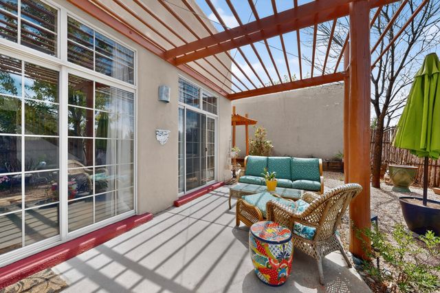 4120 Whispering Wing Road, Santa Fe, NM 87507