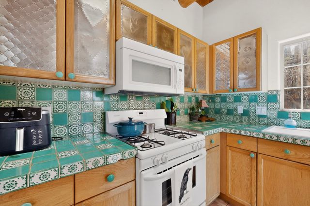 4120 Whispering Wing Road, Santa Fe, NM 87507