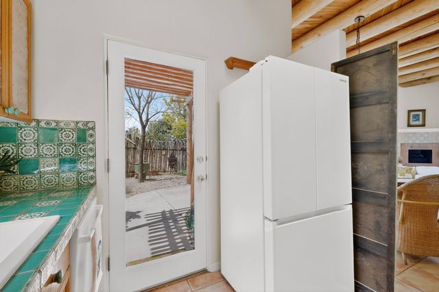 4120 Whispering Wing Road, Santa Fe, NM 87507