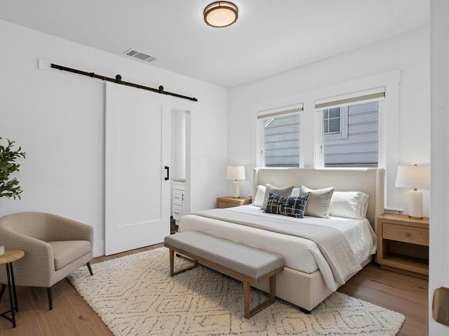 2117 14th St, Sacramento, CA 95818