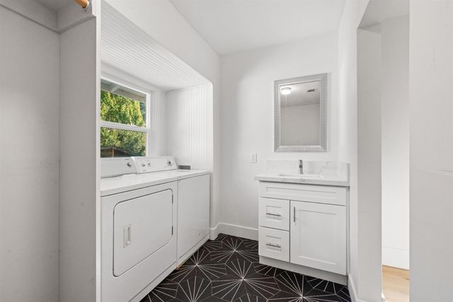 2117 14th St, Sacramento, CA 95818