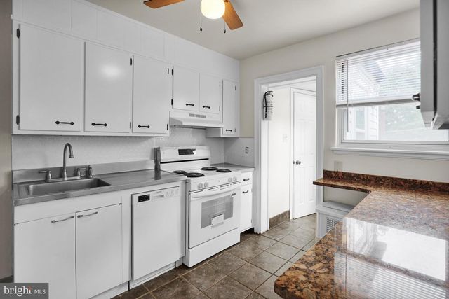 13 ENDLICH AVE, Reading, PA 19606
