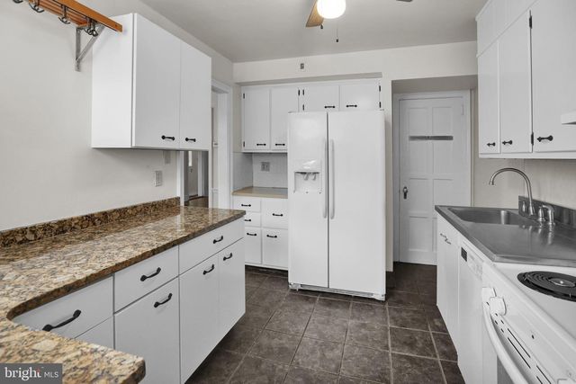 13 ENDLICH AVE, Reading, PA 19606