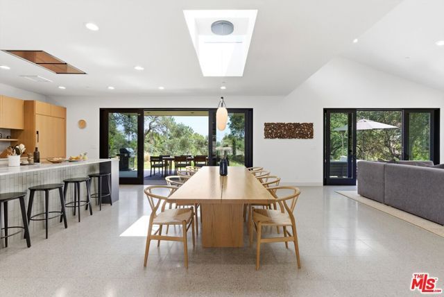 3860 Madison Road, La Canada Flintridge, CA 91011