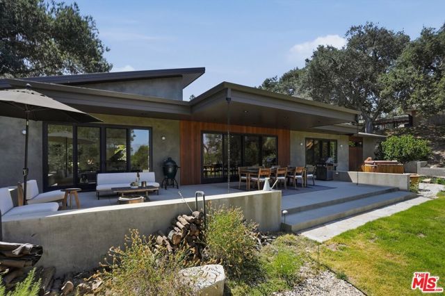 3860 Madison Road, La Canada Flintridge, CA 91011
