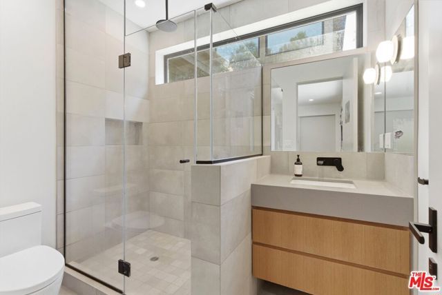 3860 Madison Road, La Canada Flintridge, CA 91011