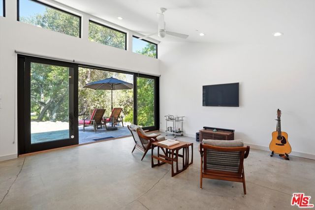 3860 Madison Road, La Canada Flintridge, CA 91011