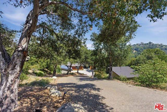 3860 Madison Road, La Canada Flintridge, CA 91011