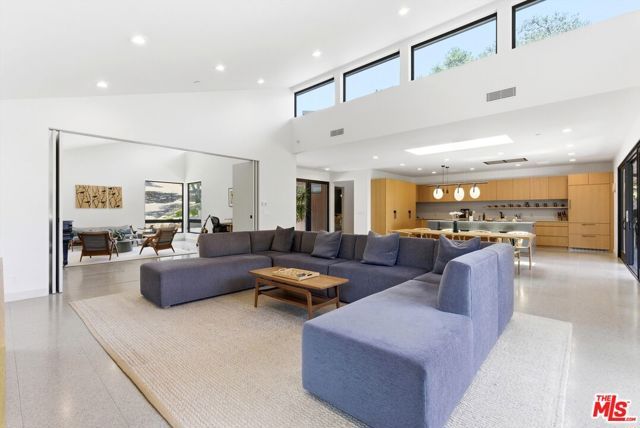 3860 Madison Road, La Canada Flintridge, CA 91011