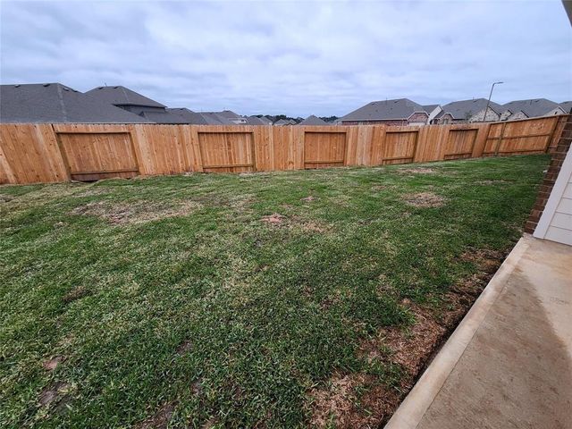 1606 Happy Valley Street, Montgomery, TX 77316