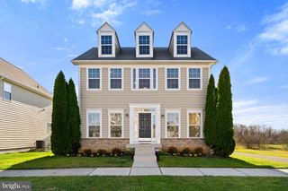 231 COLONIAL DR, Charles Town, WV 25414