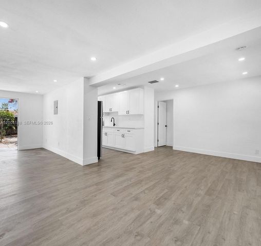 3050 NE 13th Avenue, Pompano Beach, FL 33064