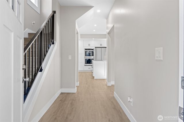 4228 Eastern Avenue N, Seattle, WA 98103