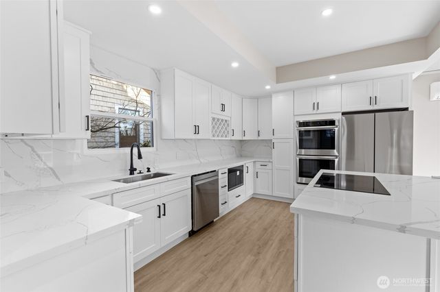 4228 Eastern Avenue N, Seattle, WA 98103