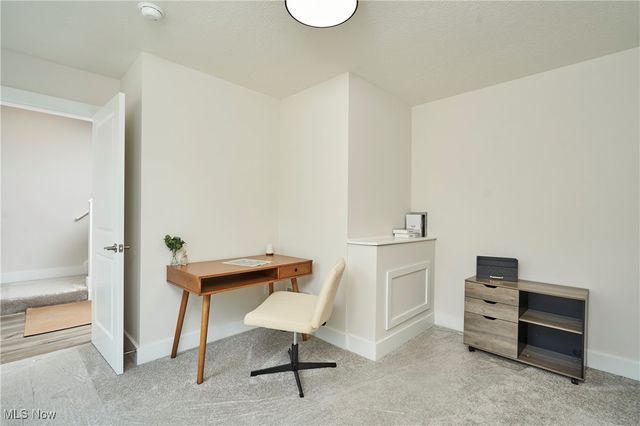 606 Mull Avenue 13, Akron, OH 44313