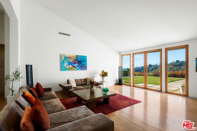 817 ENCHANTED Way, Pacific Palisades (los Angeles), CA 90272