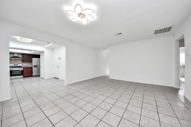 8407 Rivercross Road, Houston, TX 77064