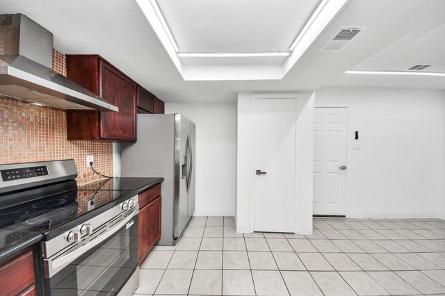 8407 Rivercross Road, Houston, TX 77064