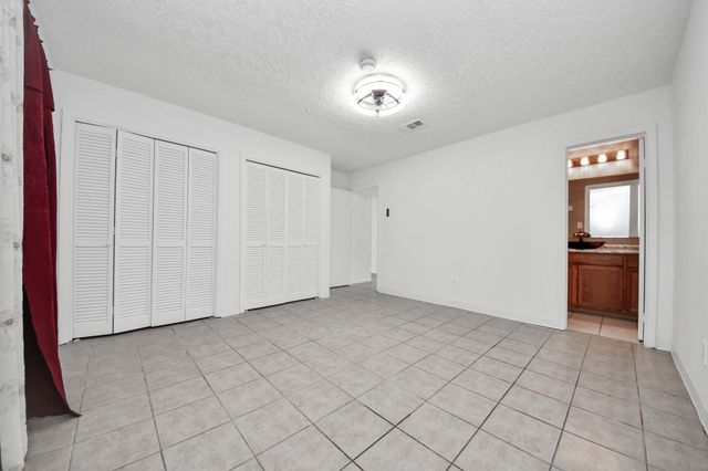 8407 Rivercross Road, Houston, TX 77064