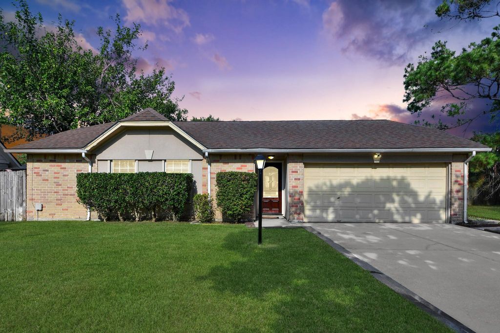 8407 Rivercross Road, Houston, TX 77064