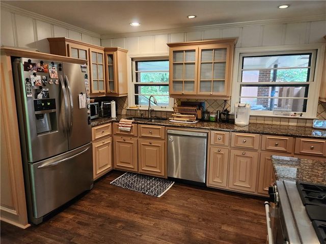 2364 Clairmont Road NE, Atlanta, GA 30329