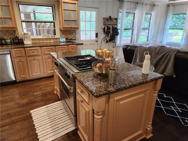 2364 Clairmont Road NE, Atlanta, GA 30329