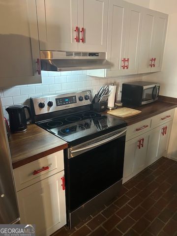 269 N Hull Street APT 202, Athens, GA 30601