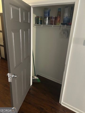 269 N Hull Street APT 202, Athens, GA 30601