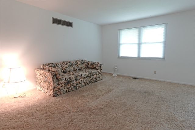 416 Rising Hill Drive, Fairborn, OH 45324