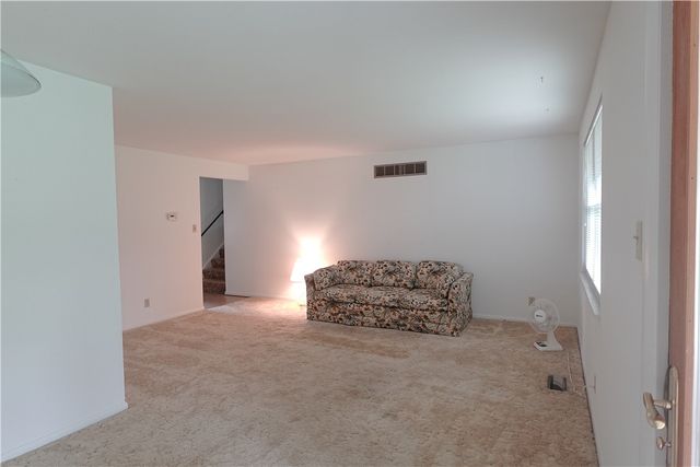 416 Rising Hill Drive, Fairborn, OH 45324
