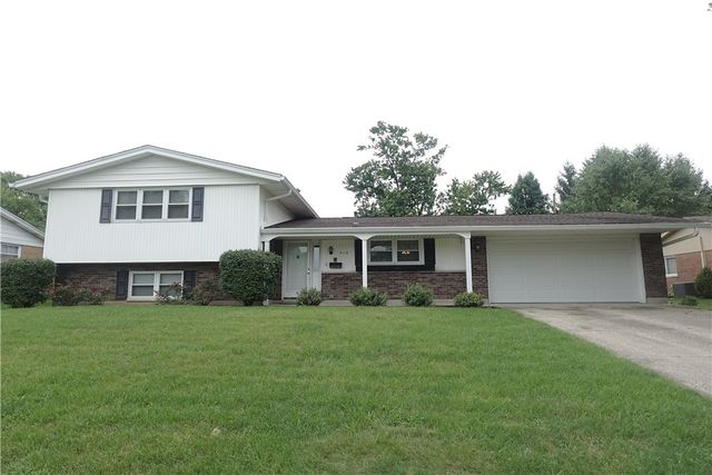 416 Rising Hill Drive, Fairborn, OH 45324